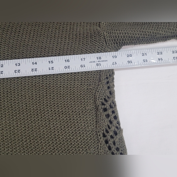 Harper Heritage Women's Size Medium Long Sleeve V-neck Sweater - Picture 6 of 9